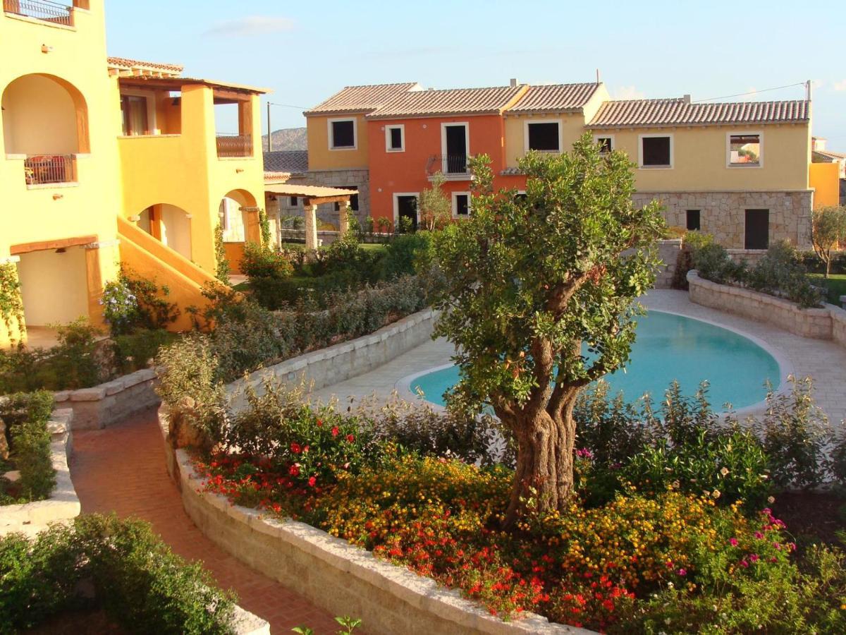 Le Residenze del Mare Villa Loiri Porto San Paolo Exterior foto